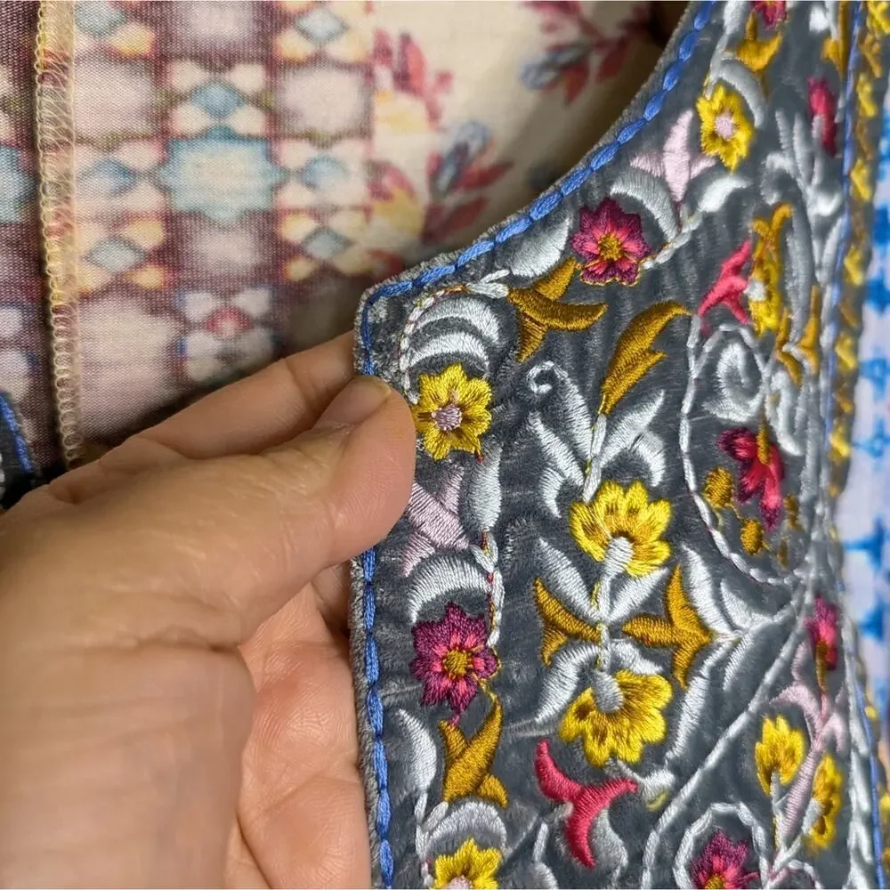 Soft Surroundings Fifi Tunic Top XL Embroidered Mixed Print Bell Sleeve Floral - Picture 7 of 13